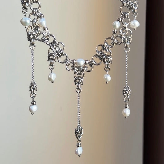 Heartseeker - Necklace