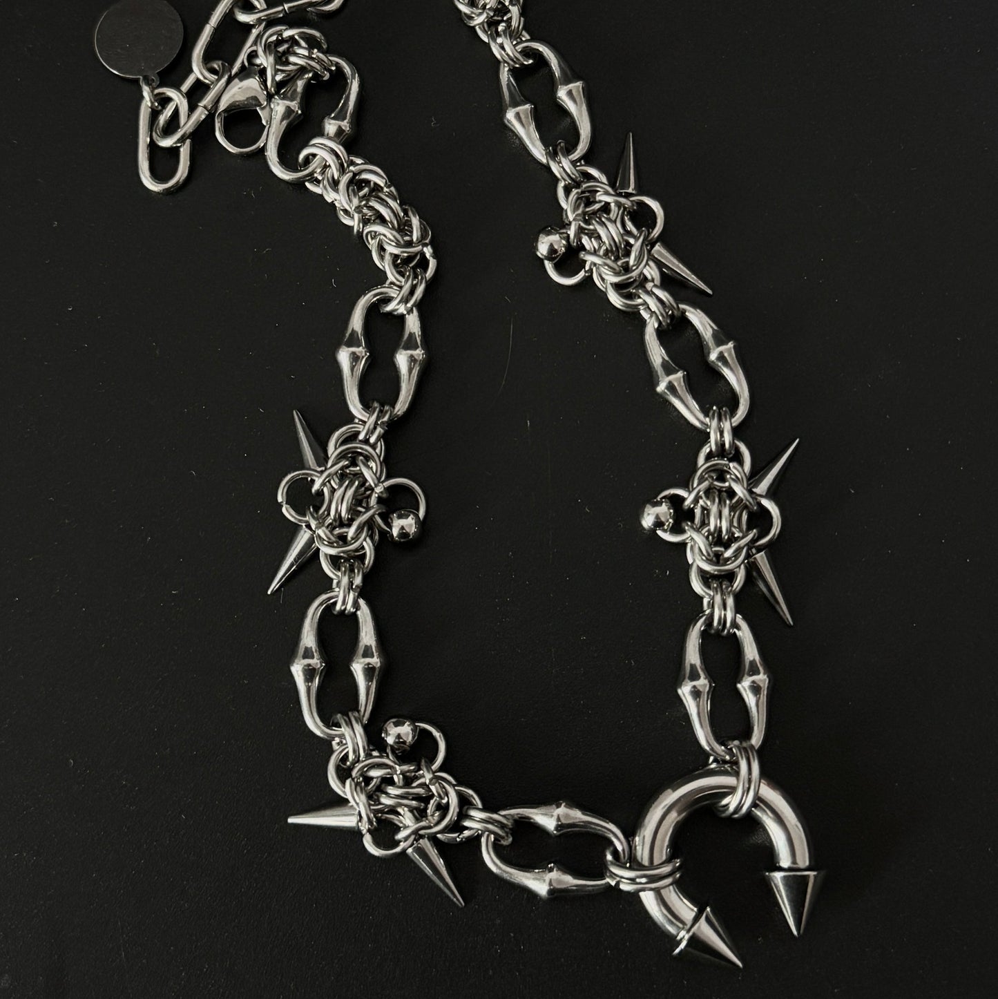 Radar Chainmail Necklace flat