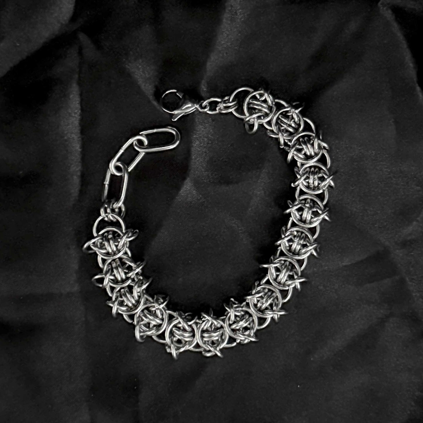 layflat photo of thorn chainmail bracelet