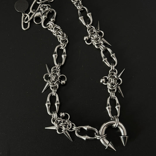 Radar Chainmail Necklace flat