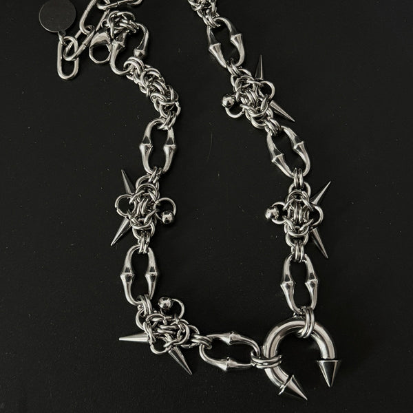 Radar Chainmail Necklace flat